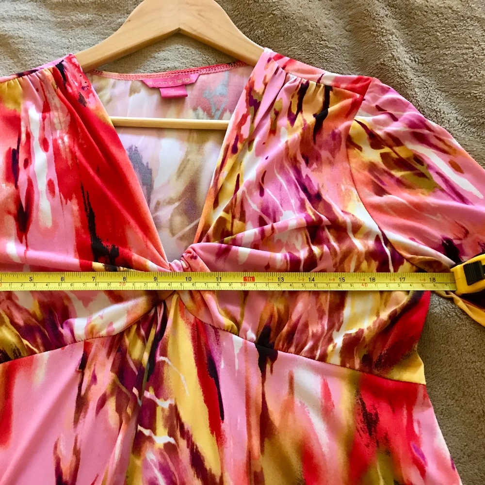 Colorful Flowy Dress for Spring - Picture 5 of 8